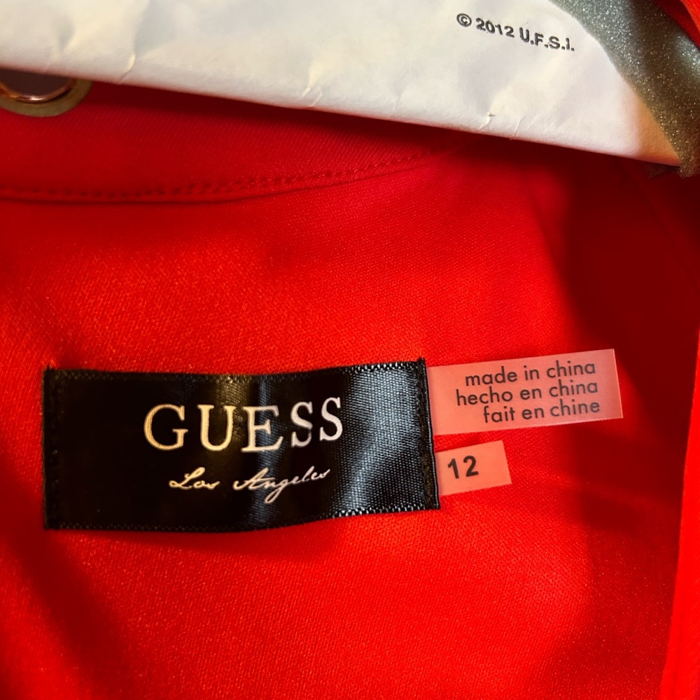 Guess Red Mini Large Size 12 Perfect For A Especi… - image 6